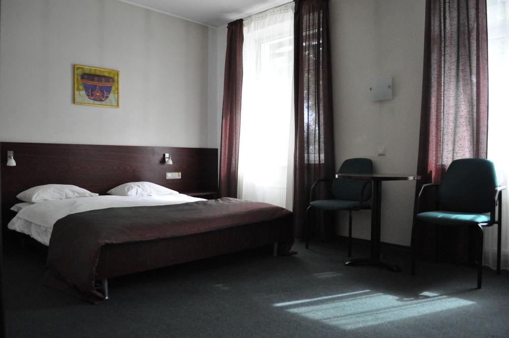 Hotel Albatross Рига Экстерьер фото