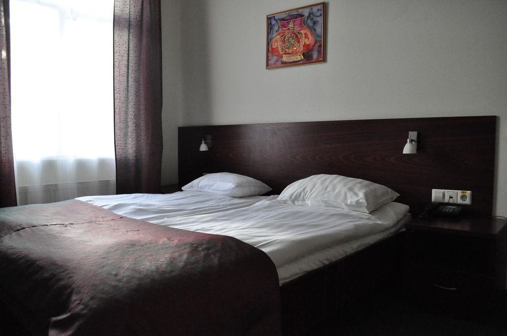 Hotel Albatross Рига Экстерьер фото