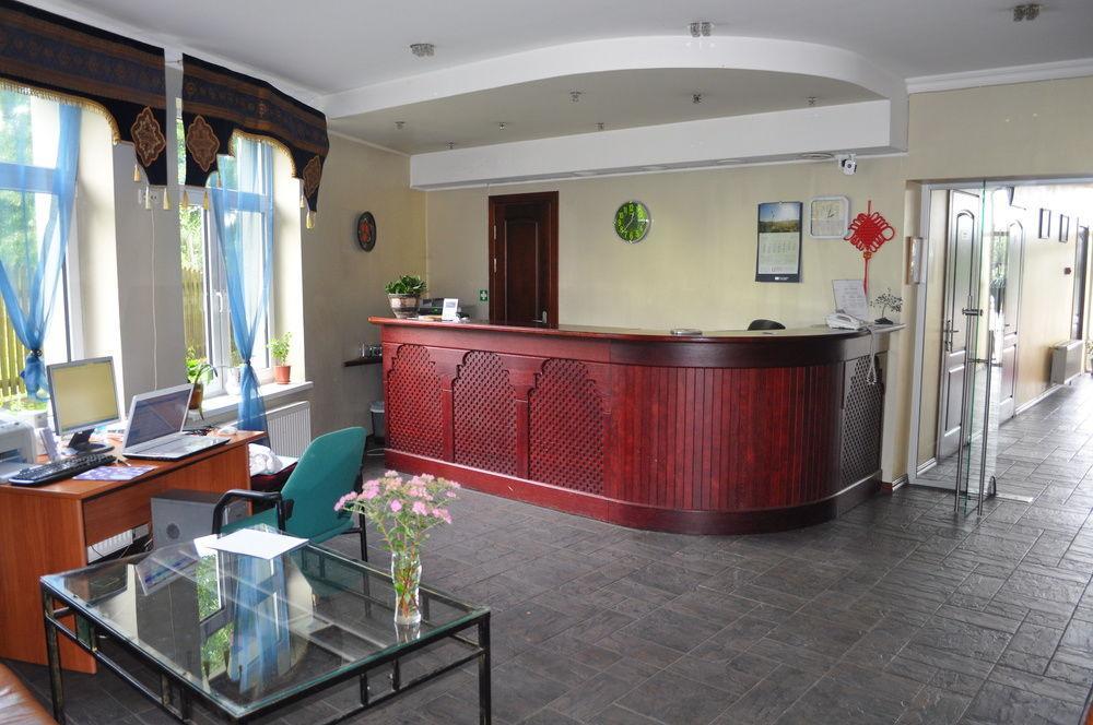 Hotel Albatross Рига Экстерьер фото