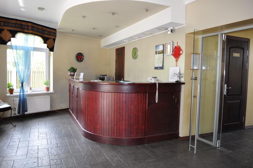 Hotel Albatross Рига Экстерьер фото