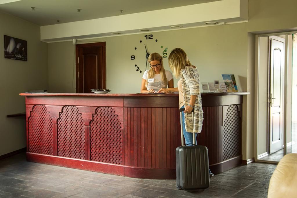 Hotel Albatross Рига Экстерьер фото