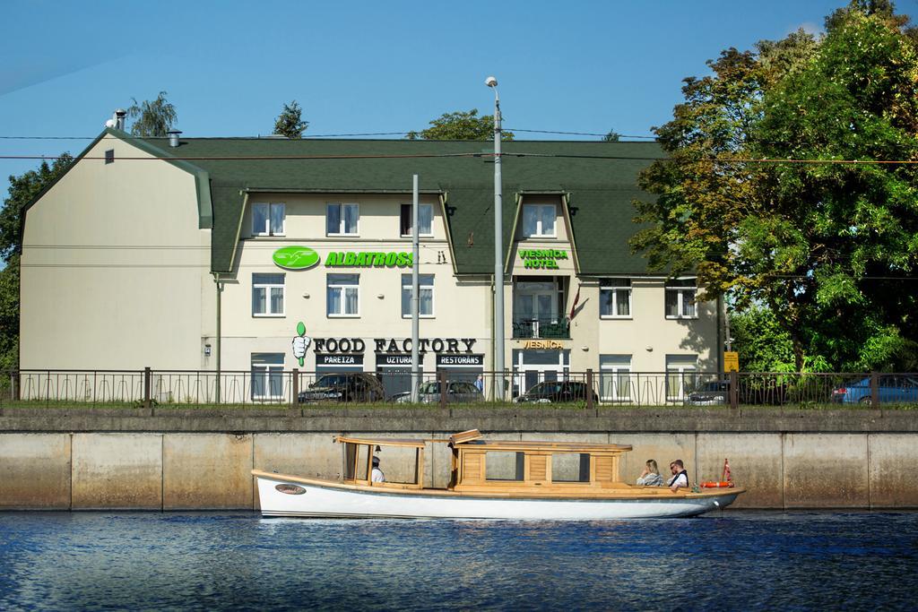 Hotel Albatross Рига Экстерьер фото