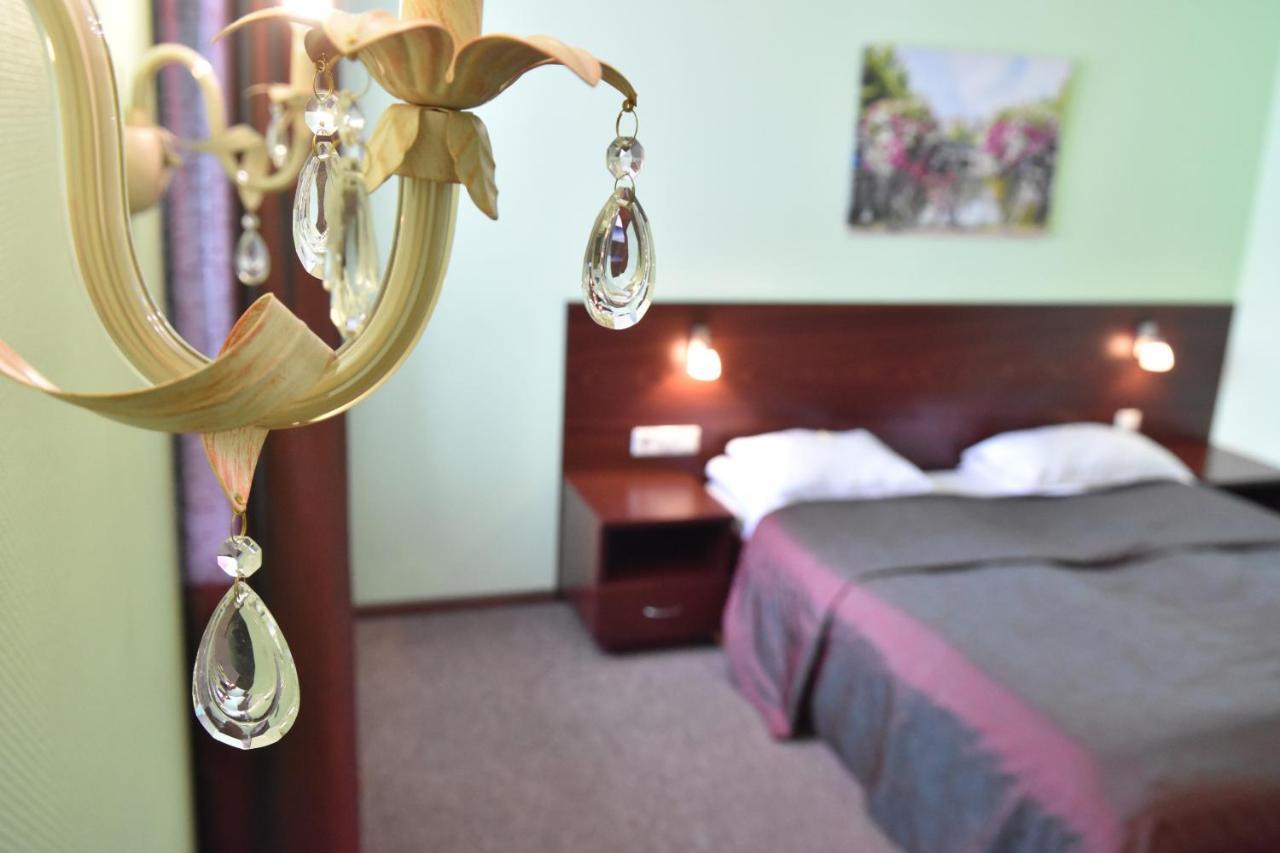 Hotel Albatross Рига Экстерьер фото